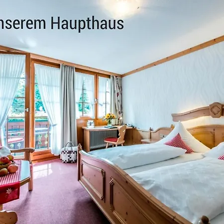 Hotel Restaurant Krone 3*